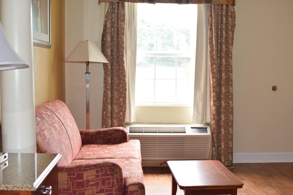 Atkinson Inn & Suites Ламбертон Екстер'єр фото