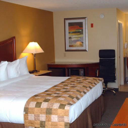 Atkinson Inn & Suites Ламбертон Номер фото